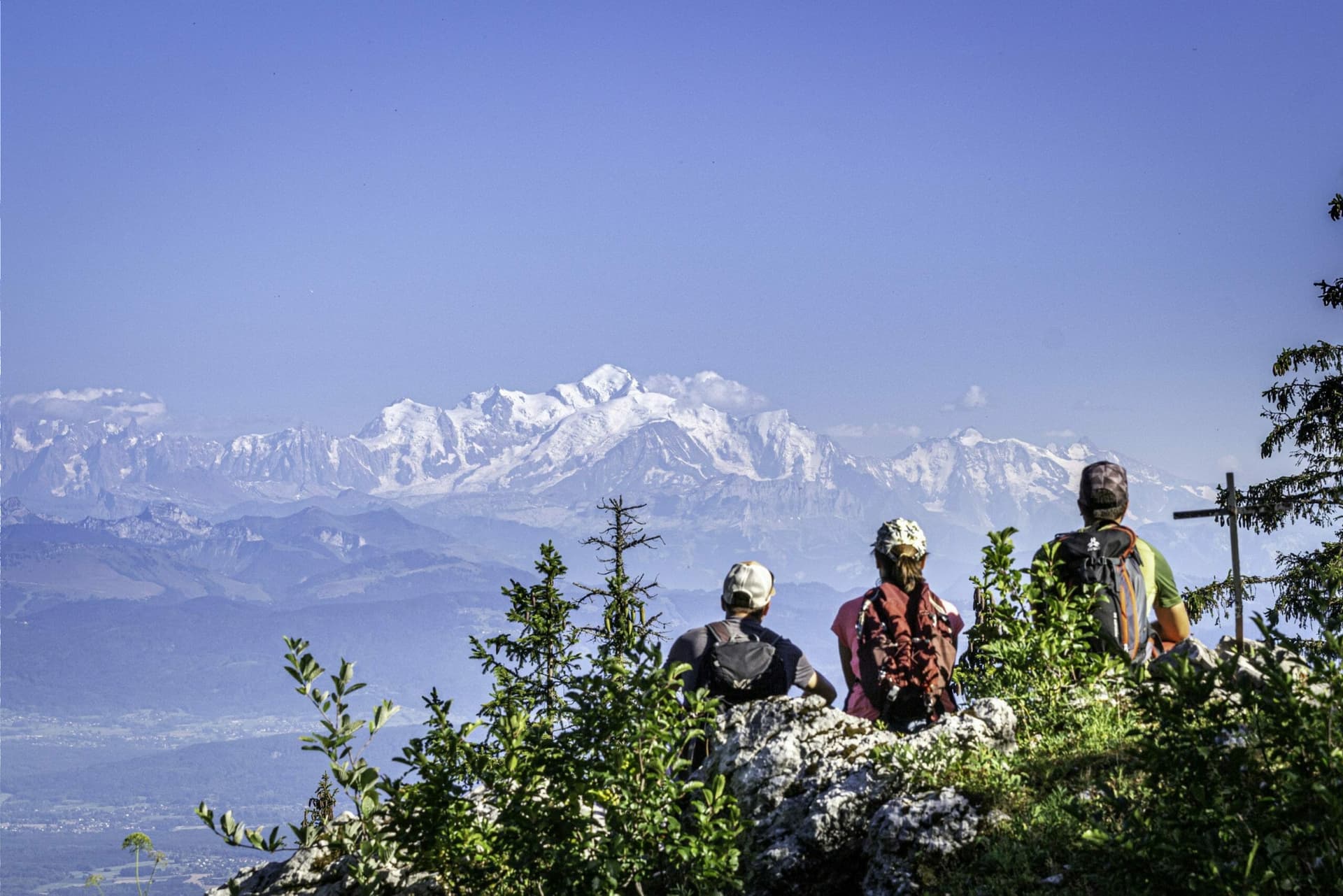 Camping und Wanderungen im Jura