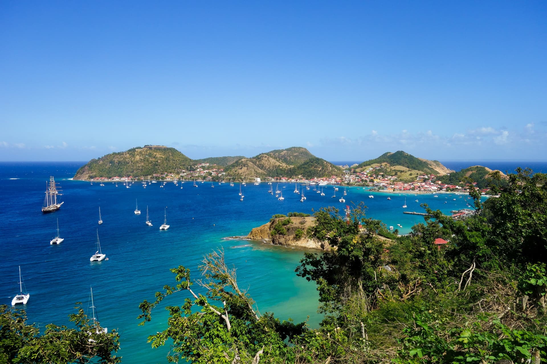 Toutes les îles pour un cocktail de couleurs et saveurs.