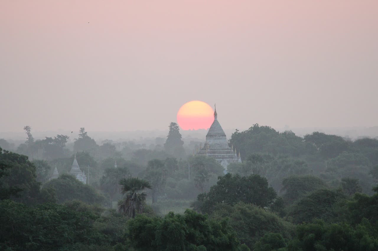 Natur und Kultur, von Mandalay bis Yangon