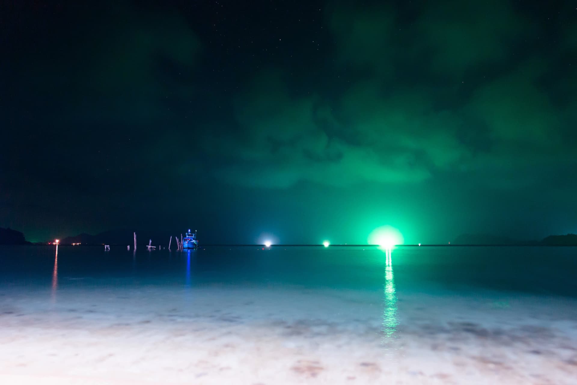 Grüne Lichter im Golf von Thailand: Was ist das?