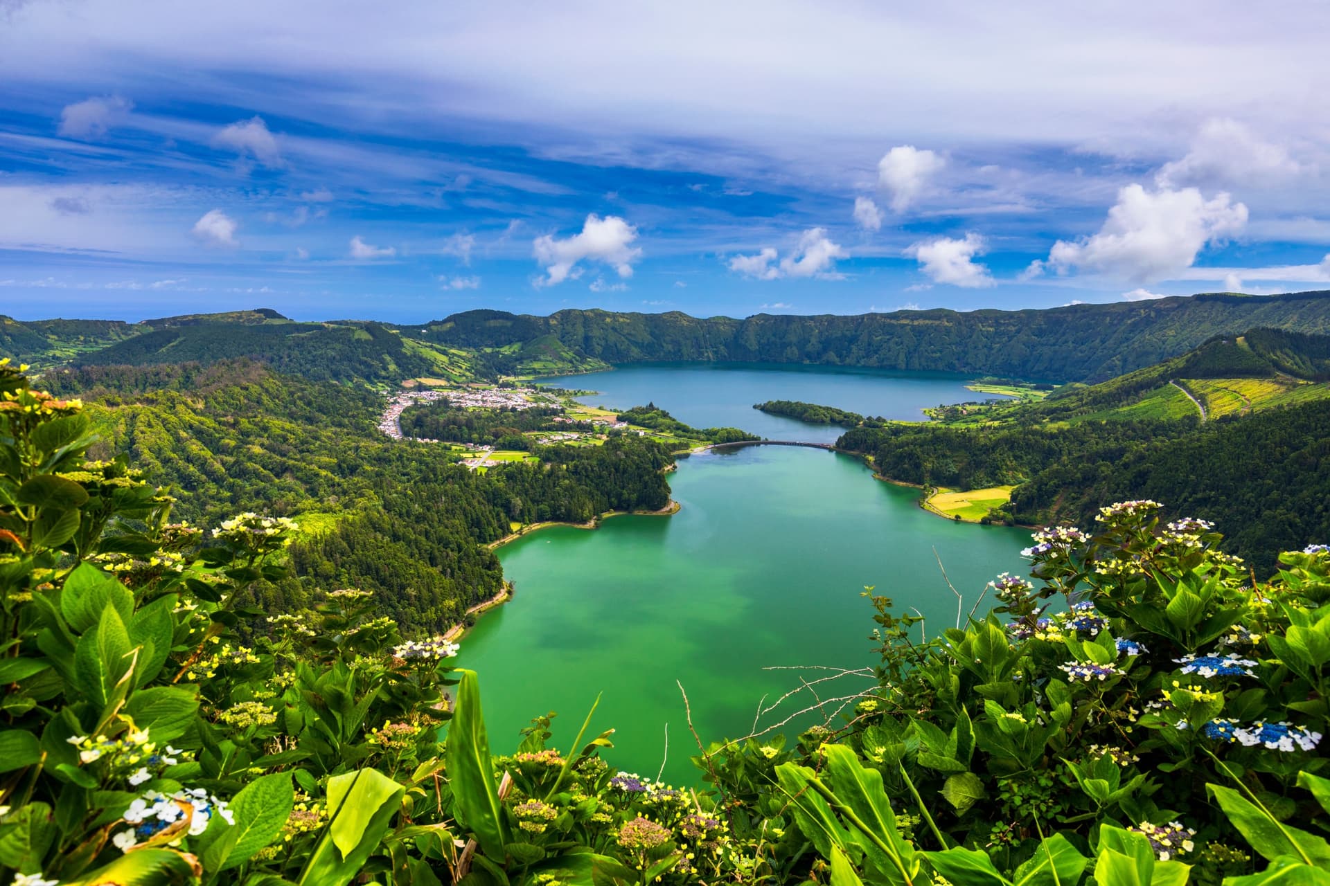 São Miguel, die grüne Insel der Azoren zwischen Vulkanen und Ozean