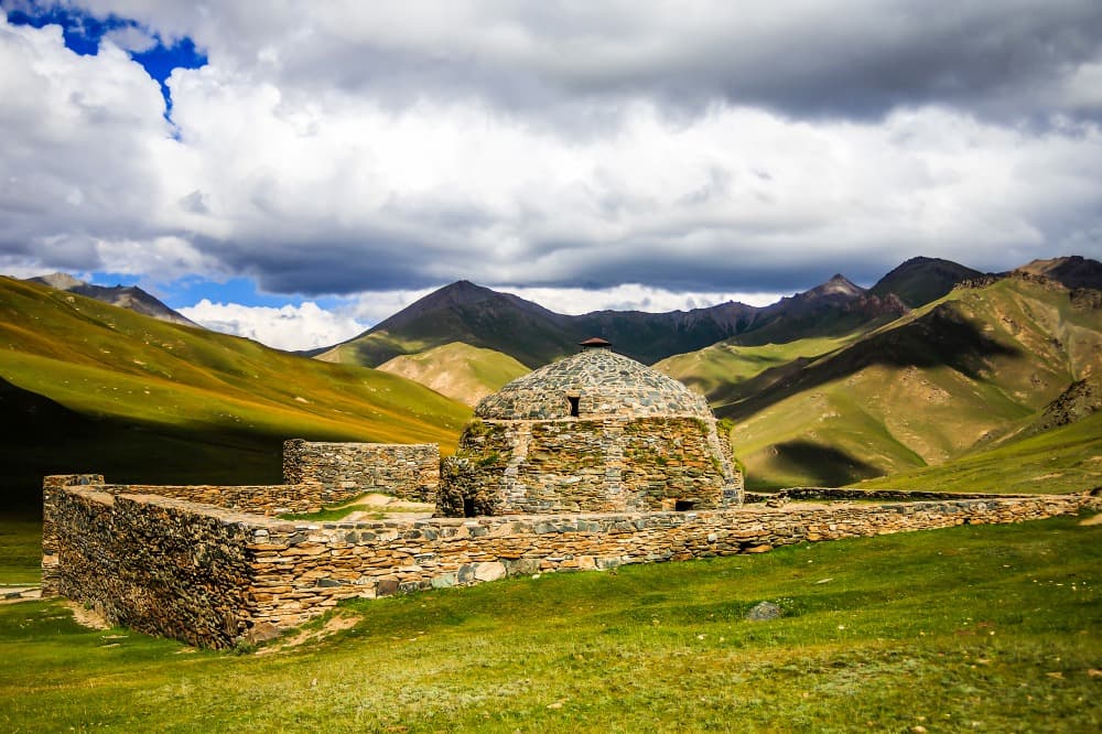 Du Kirghizistan à l'Ouzbékistan, à la découverte de la Route de la soie