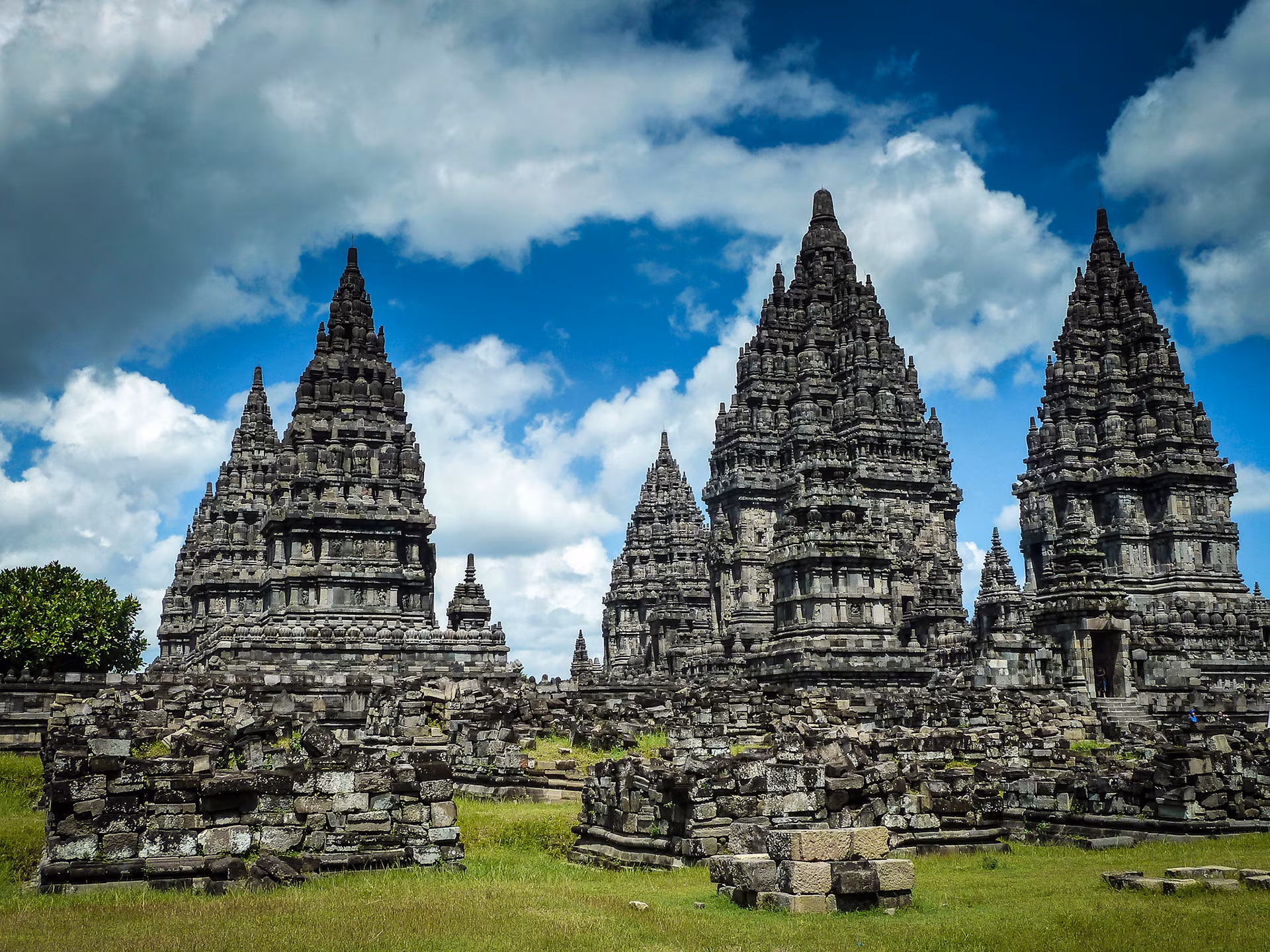 Yogyakarta intim: Prambanan: Spaziergang im Herzen des javanischen Hinduismus
