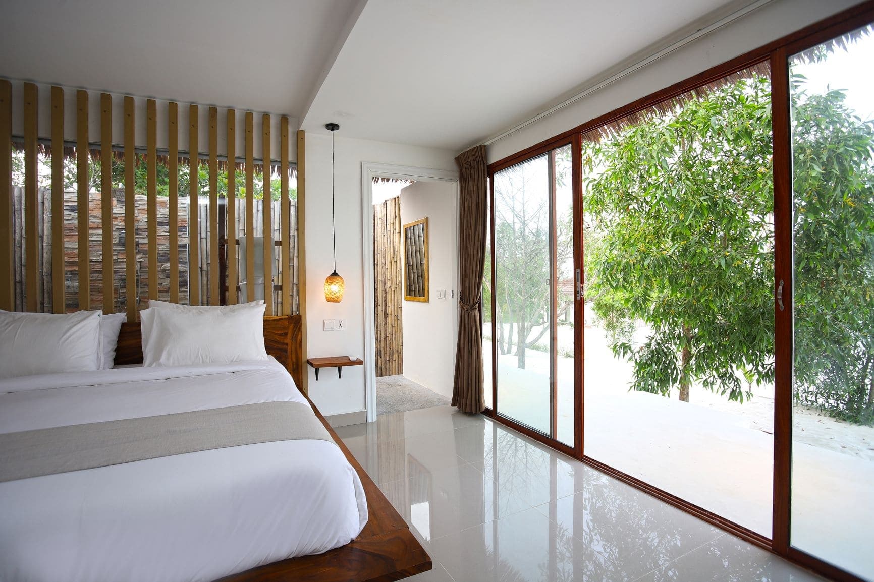 Deluxe Seaview