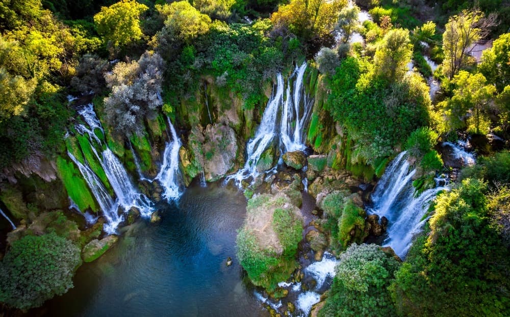 Voyage au cœur des Balkans : De Zagreb à Dubrovnik par la Bosnie Herzégovine